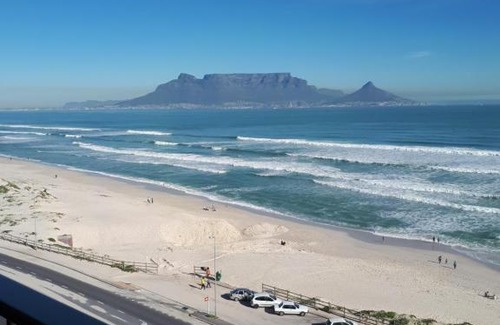 Bloubergstrand Apartment | Blouberg Beachfront Apartment