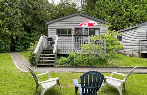 Hope Bay Cottage | Blu Jay-Cedar Garden Cozy Cottage #6 for a relaxing getaway