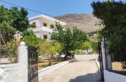 Alinda House | Blue Acacia Residence