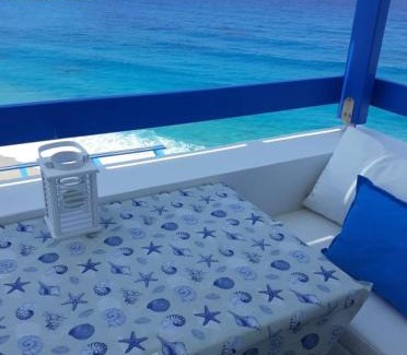 Lefkos Apartment | Blue and White Studios & Apartments