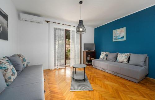 Flengi Apartment | Blue Apartment