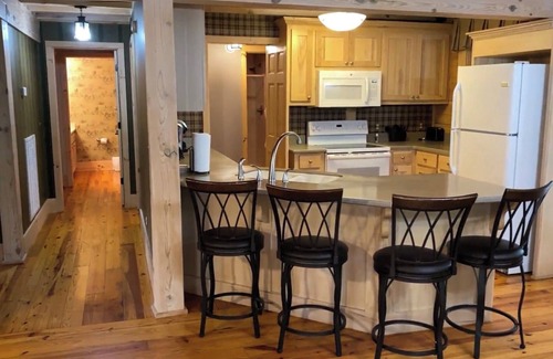 Camden House | Blue Barn Lodge Unit 4: Horse Trail Retreat