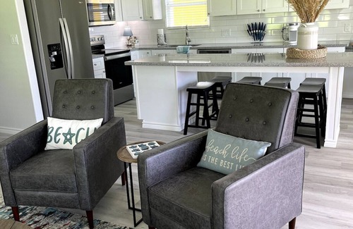 Port Bolivar House | Blue Barnacle - Gulf Front Escape!