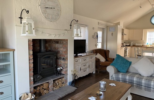 Filey Cottage | Blue Bay - a beach house that sleeps 6 guests in 2 bedrooms
