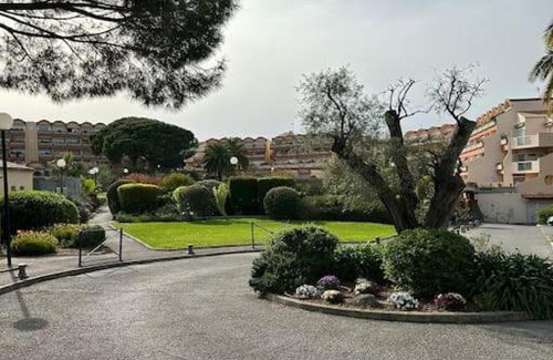 Plaine de la Brague Apartment | Blue Bay Home, tennis, piscine, boulodrome