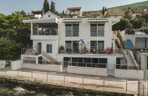 Krasici Villa | Blue Bay Residence Krasici