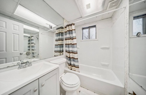 Warrensville Heights House | Blue Bayou in Cleveland 3 b 1 b