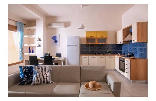 Lygaria House | Blue Beach Front Apartment in Ligaria - sleeps 5