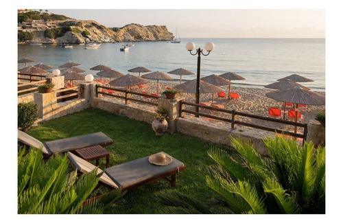 Lygaria House | Blue Beach Front Apartment in Ligaria - sleeps 5