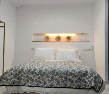 Villajoyosa Apartment | Blue beach studio La Caleta