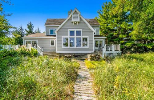 Glen Arbor House | Blue Bear