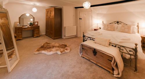 Ollerton House | Blue Bell Cottage