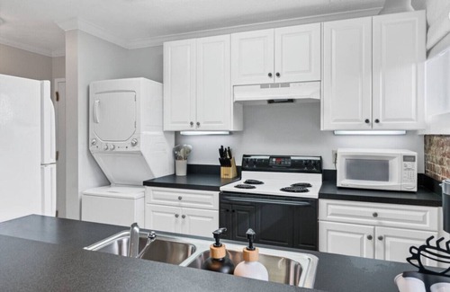 Maryville Apartment | Blue Bella a Downtown Maryville Loft