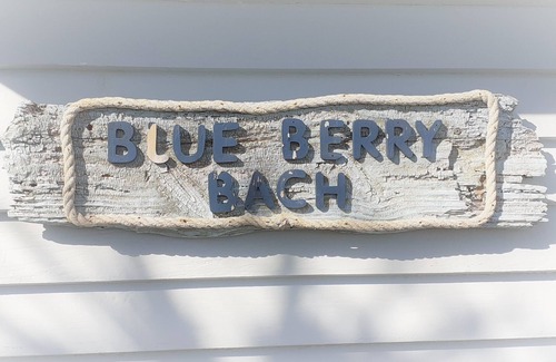 Hihi House | Blue Berry Bach - Stunning beach front location