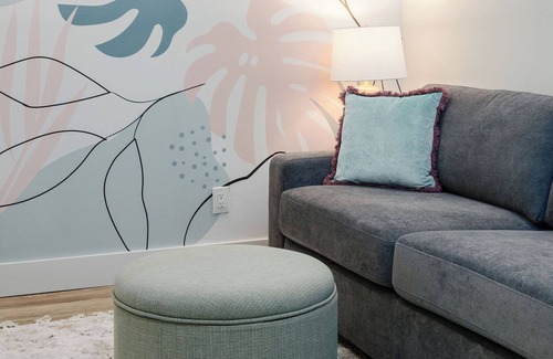 Vilano Beach Hotel | Blue Bird Apartment-Full Kitchen-5 min walk to beach!