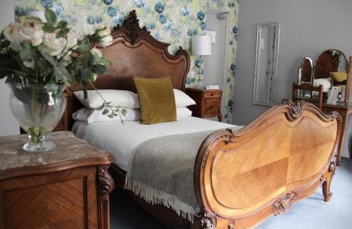 Heybridge Hotel | Blue Boar Hotel