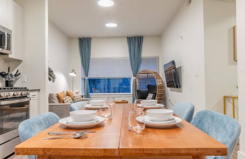 East Orange Apartment | Blue Breakaway with Free Parking & Sleeps 9!✨Book 7 days, Get 20% OFF!✨