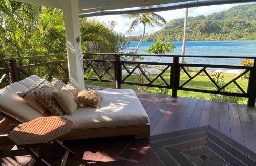 Huahine Villa | Blue Coral House, Luxury Waterfront