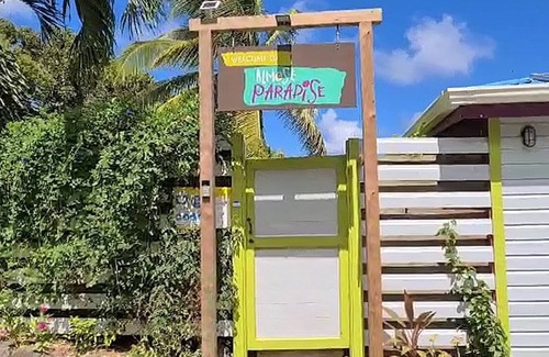 St. Patrick Cottage | BLUE COTTAGE Almost Paradise