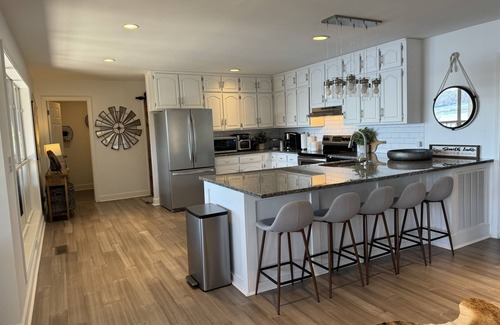 Crane Hill House | Blue Cottage at Sunset Cove, Bunk room 2 story dock! Best views!