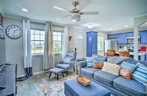 Highlands - Perkins House | Blue Cottage in the Bayou with Private Yard!