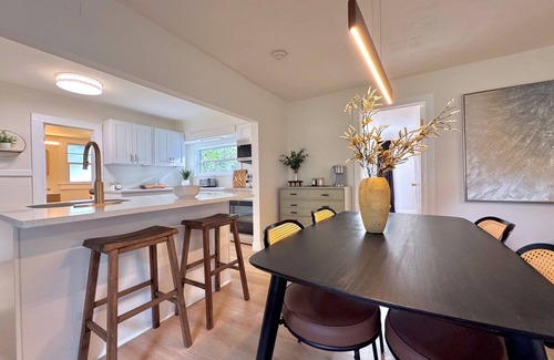Shore Acres House | Blue Cottage On Parker- by CasaDuran