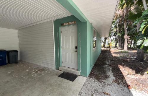 Bonita Shores Apartment | Blue Crab Dock On Gulf Canal Front Close 2 Beach Restaurants