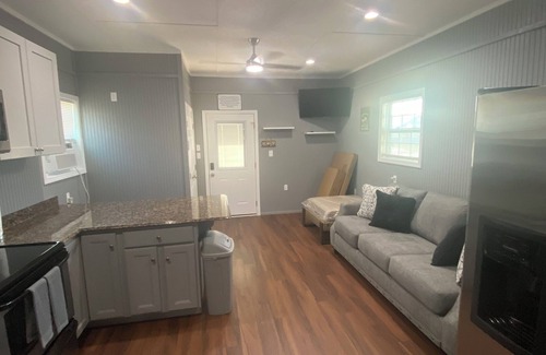 Venice Boat Rental | Blue crab house boat,Wi-Fi,Ice machine,sleeps 8,perfect place to fish
