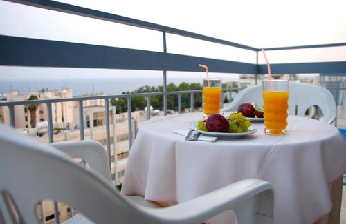 Agios Tychon Apartment | Blue Crane Hotel Apts