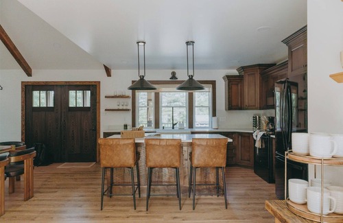 Kunkletown Cabin | Blue Creek Chalet with luxurious beds, pickleball, hot tub, fireplace, pool table & more