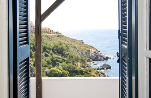 Kamari Apartment | BLUE DAWN LUXURY SUITE