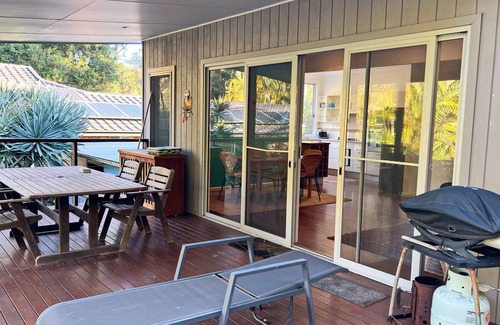 Arakoon House | Blue Diamond Escape - Walk to the beach