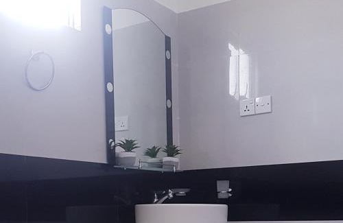 Trincomalee House | Blue Diamond Resort