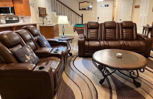 Canyon Lake Condo | Blue Diamond Retreat by RedAwning