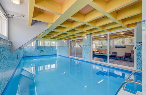 Stobrec Apartment | Blue Dolphin Apartment - Private indoor Pool, Jacuzzi, Garden
