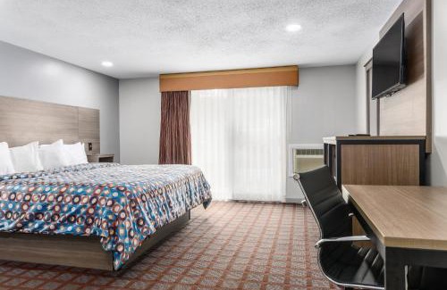 Eastham Hotel | Blue Dolphin Inn