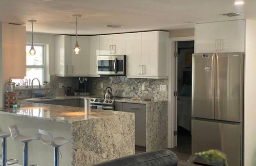 Regency Park House | Blue Dolphin