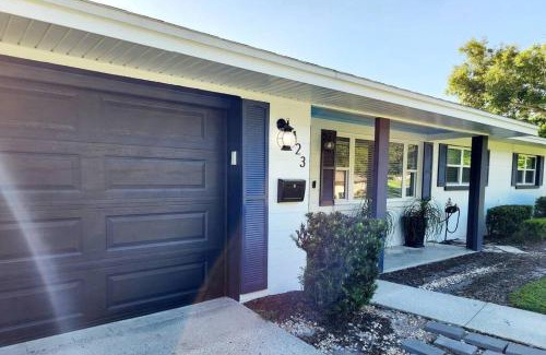 Lakeland House | Blue Door House