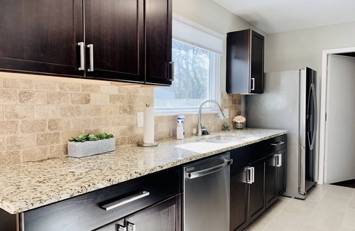 San Antonio House | Blue-Door @Maywood - Modern Spaces