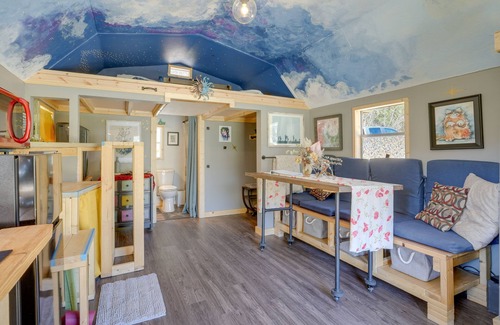 Rising Fawn Apartment | 'Blue Dream' Cabin in Rising Fawn w/Fire Pit!