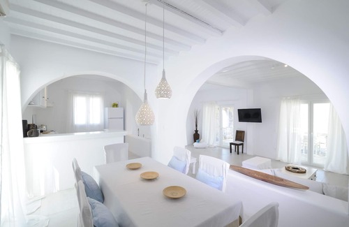 Kalafatis House | Blue Eye Grand Villa Mykonos