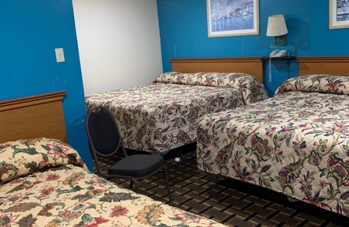 Tonawanda Hotel | Blue Falls Motel
