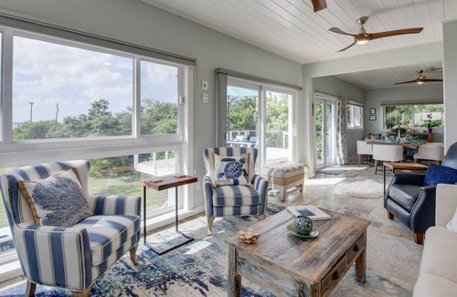Big Torch Key House | Blue Fish Point: Tranquil, Luxurious Waterfront Oasis, Amazing Sunsets, Pool, Tikis, Dock & Dogs OK!
