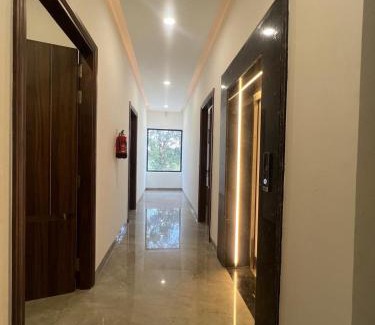 Ludhiana Hotel | BLUE FIVE RESIDENCY Near Chandigarh Road