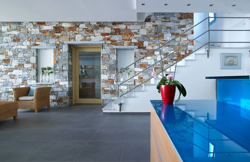 Kini Hotel | Blue Harmony Hotel