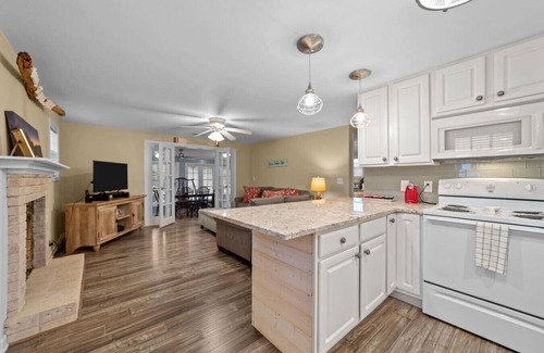 Albemarle House | Blue Heron Bungalow at Lake Tillery