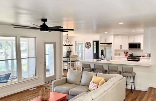 Chapin House | Blue Heron Bungalow on Lake Murray, SC