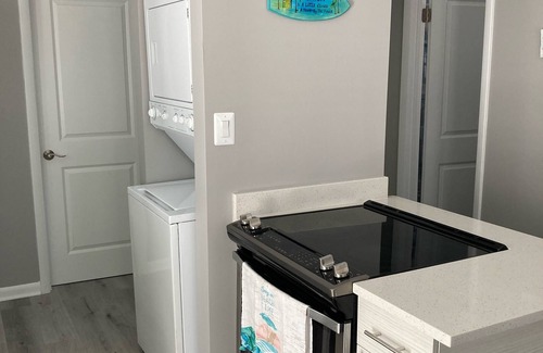 Colonial Beach Cottage | Blue Heron Cottage is cozy & convenient. Renovated March 2023!