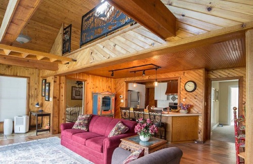 Bremen House | BLUE HERON COTTAGE at Lake of the Woods.