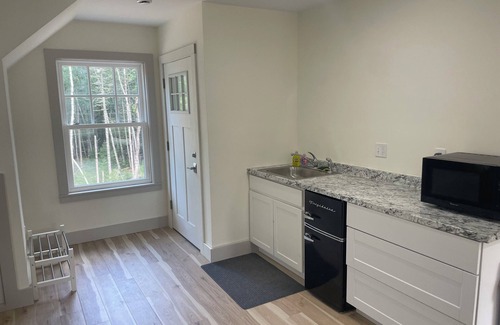 Blue Hill Apartment | Blue Hill in the Woods